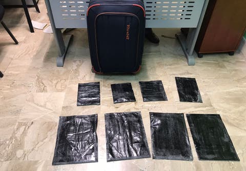 Detienen a una peruana con siete láminas de cocaína en aeropuerto de Punta Cana