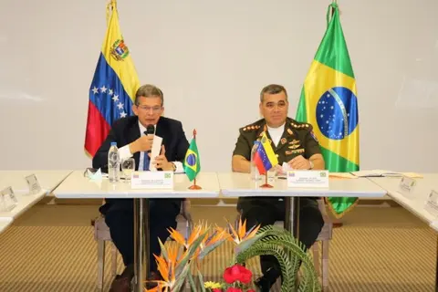 Ministro de Defensa  Brasil se reúne con par Venezuela