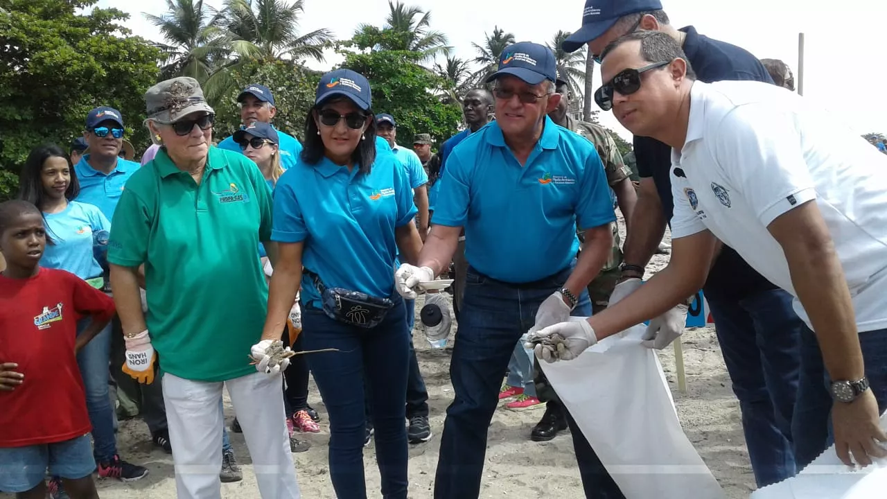 Intervienen 95 playas y 105 tramos de ribera de ríos en jornada de limpieza