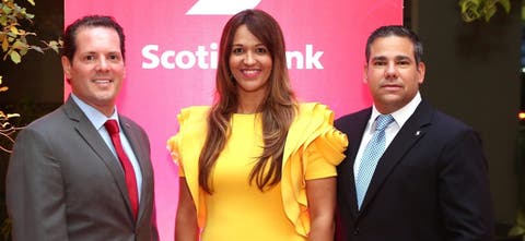 Scotiabank agasaja a representantes de ’dealers’ en Santiago
