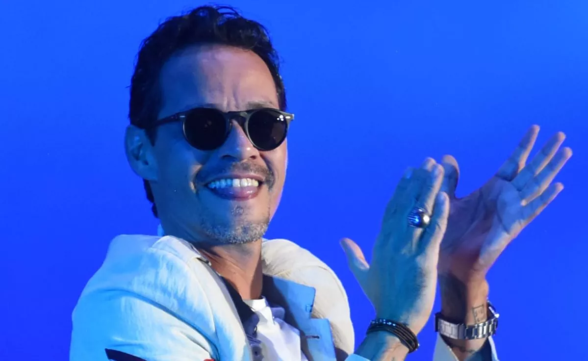 Marc Anthony logra una emocionante noche en el Quisqueya