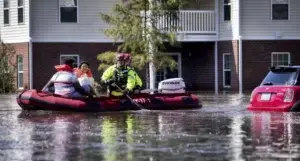 Piden paciencia a personas afectadas por el huracán Florence