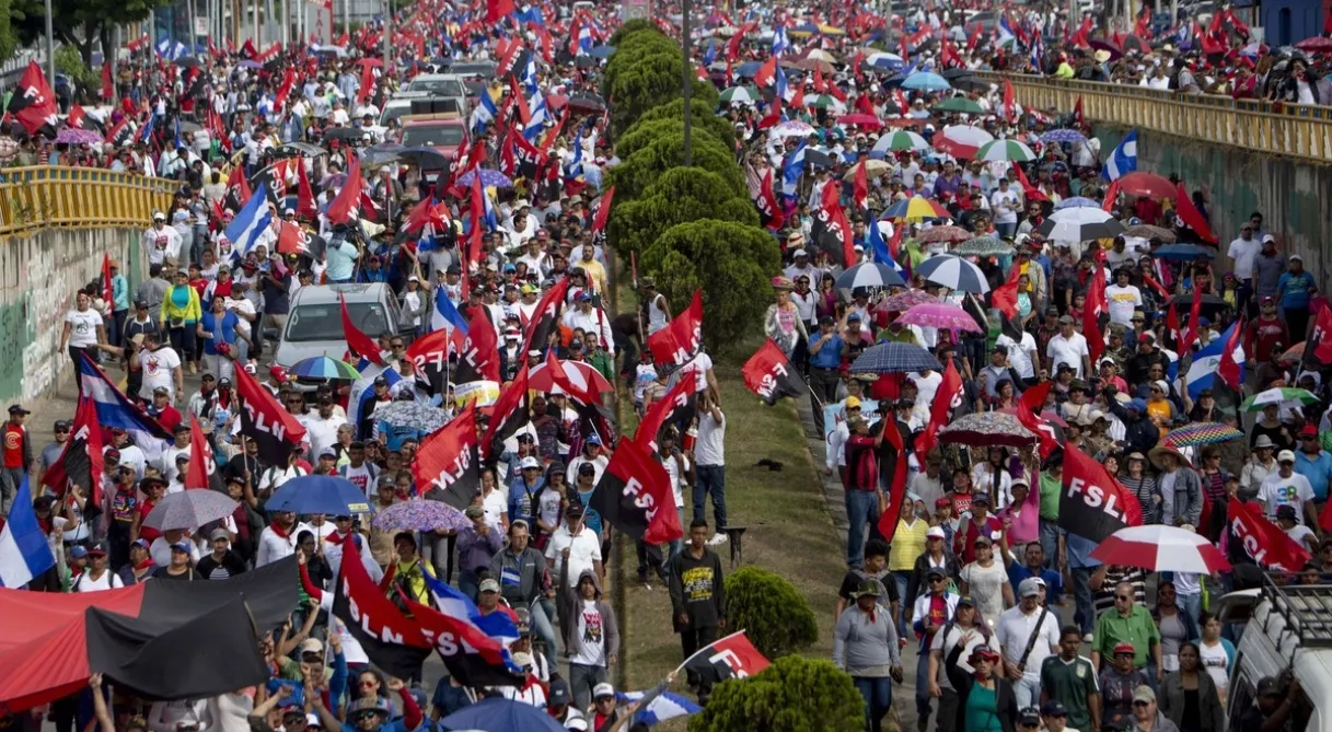 Daniel Ortega concita apoyo con gran marcha