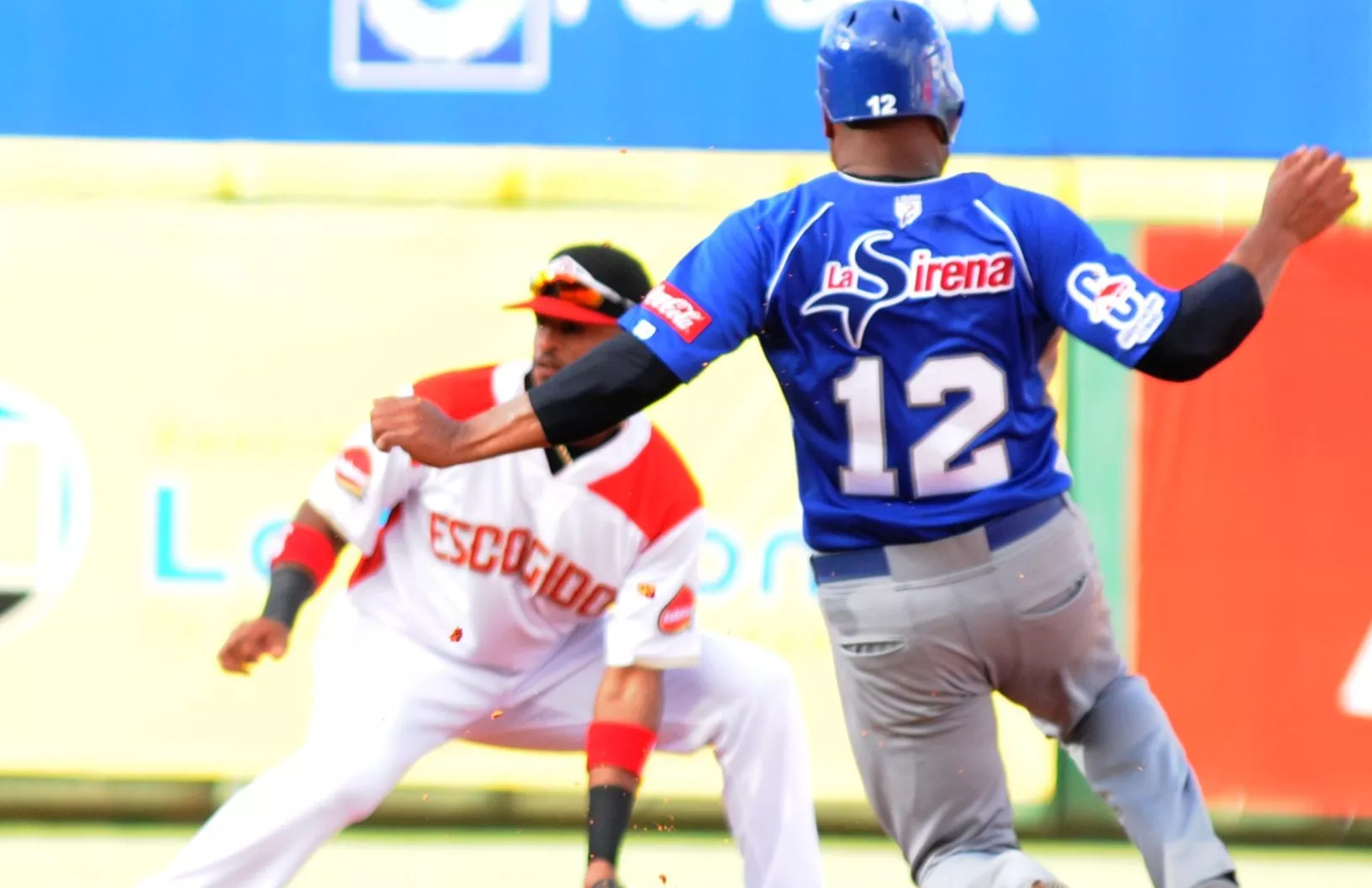 El Escogido vence dos veces a Tigres del Licey