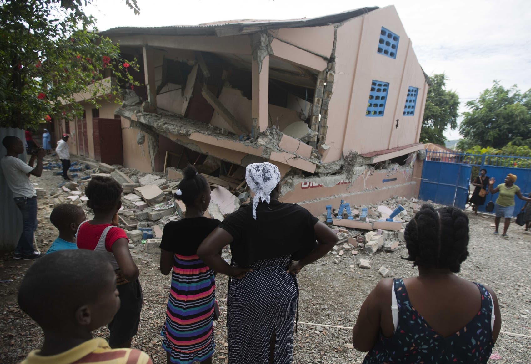 España confía en “la fuerza del pueblo haitiano” para superar el terremoto