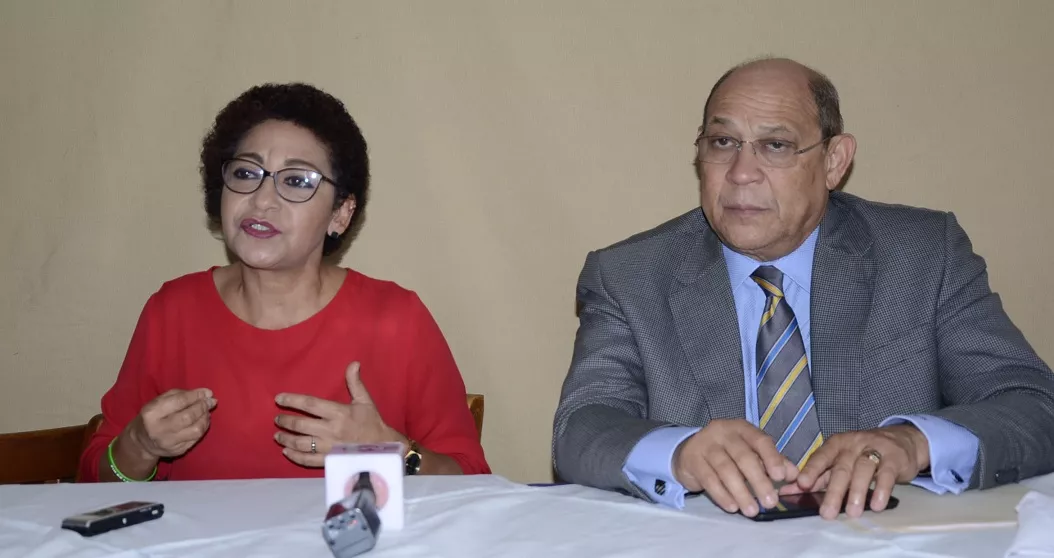 Tres expresidentes de la ADP llaman a votar por Xiomara Guante