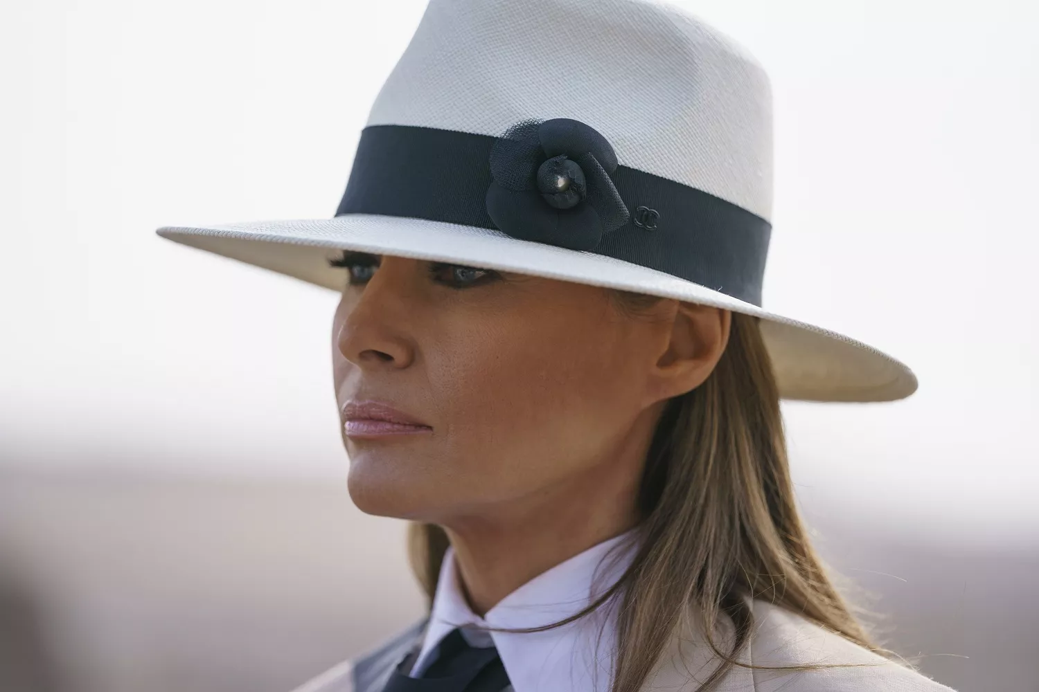 Melania dice que ama a Donald Trump, ignora rumores