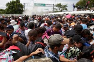 Extremo control no detiene a migrantes hondureños camino a EE.UU. y México