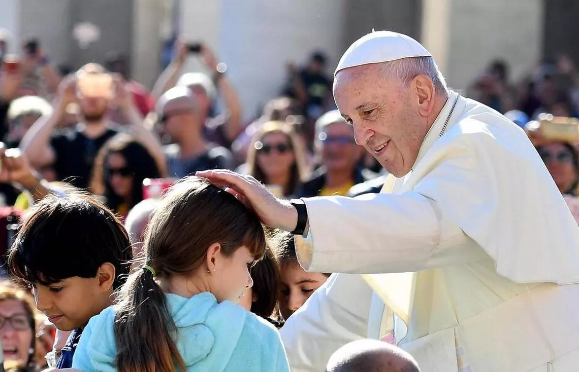 El papa dice que aborto es como contratar a sicario para resolver el problema