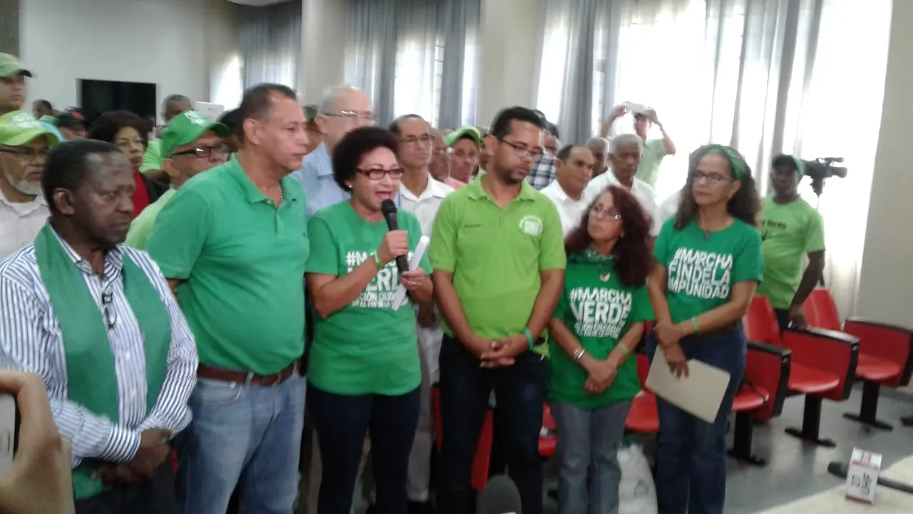 Marcha Verde se une en lucha contra alza de combustibles; piden excluir Procurador