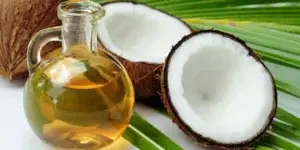 Aceite de coco: qué es, cuáles son sus beneficios y cómo podemos usarlo