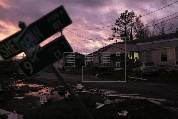 El noroeste de Florida se enfrenta a la devastación un día después de Michael