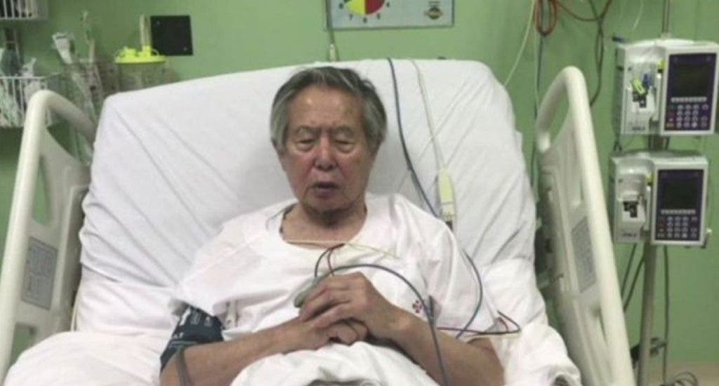 Alberto Fujimori es trasladado a un hospital por “descompensación” de salud