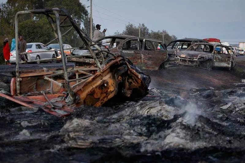 Al menos 50 muertos tras incendio de camión cisterna en la RD Congo