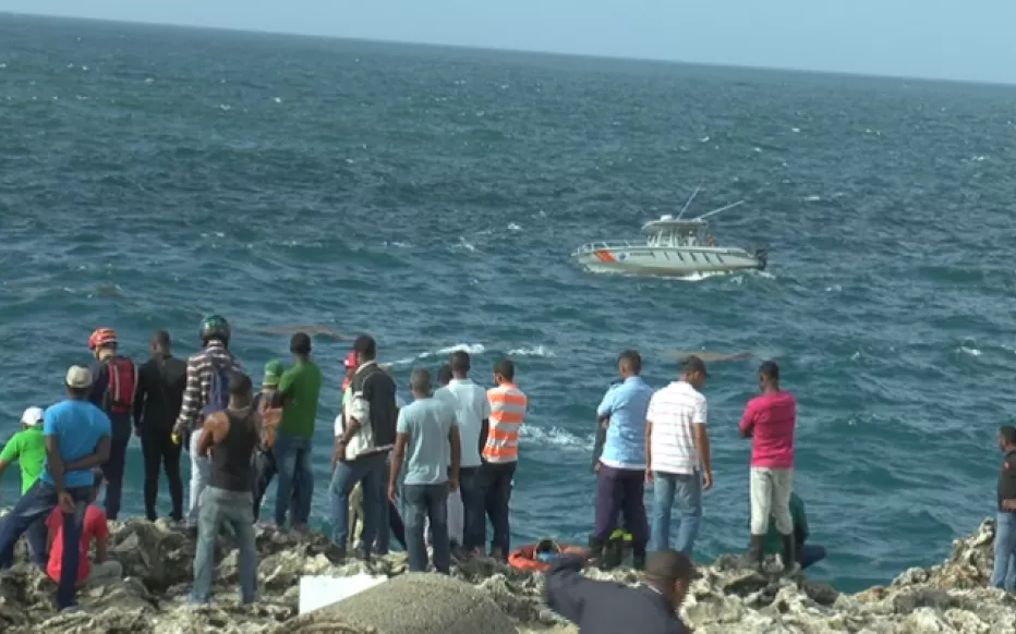 Policía busca hombre de 63 años se habría lanzado al mar Caribe