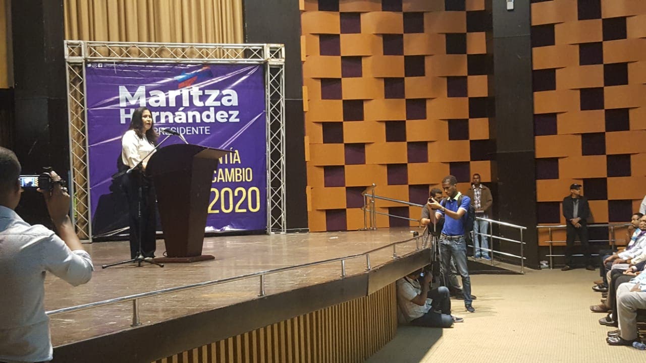 Maritza Hernández lanza su precandidatura presidencial por el PLD