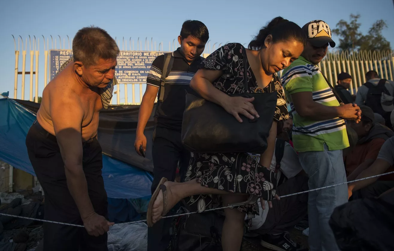 AP EXPLICA-CENTROAMERICA-CARAVANA DE MIGRANTES