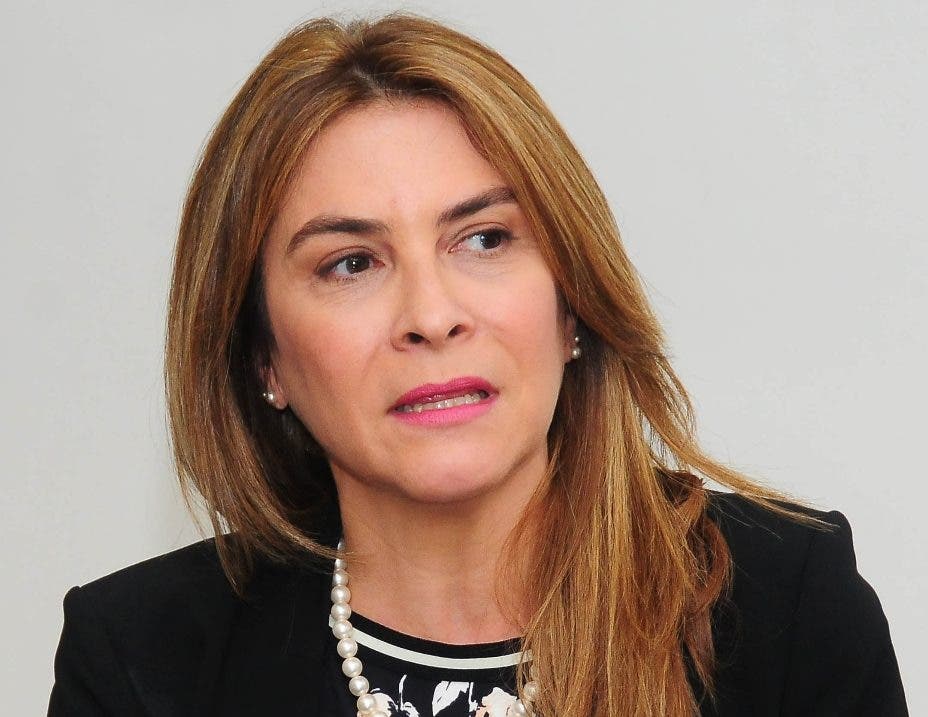 Carolina Mejía favorece reelección de Abinader