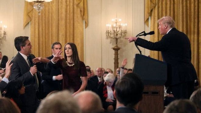 Donald Trump vs. Jim Acosta: la tensa discusión entre Trump y un periodista de CNN tras la que la Casa Blanca suspendió la credencial al reportero