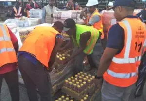 Defensa incauta armas y balas en muelle de Haina