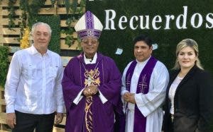 Puerta del Cielo crea un mural para conmemorar Día de los Difuntos