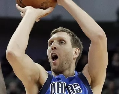 Dirk Nowitzki tiene plan de regresar en diciembre