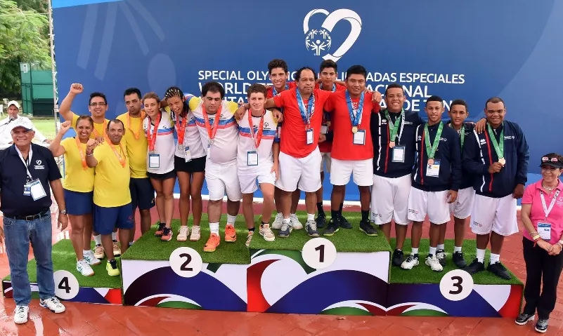 RD gana 8 medallas Invitacional de Tenis