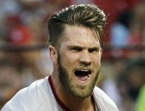 Filis le ofrecen más de US$300 millones a Bryce Harper