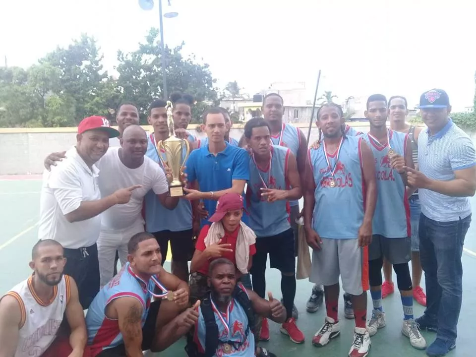 Concluye la primera copa de baloncesto Intramuros Capotillo 2018