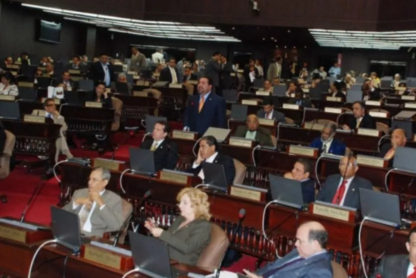 Legisladores defienden recursos de JCE