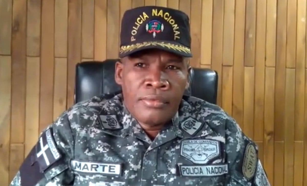 Policía suspende al coronel «Palavé» tras ser acusado de depredar río Haina