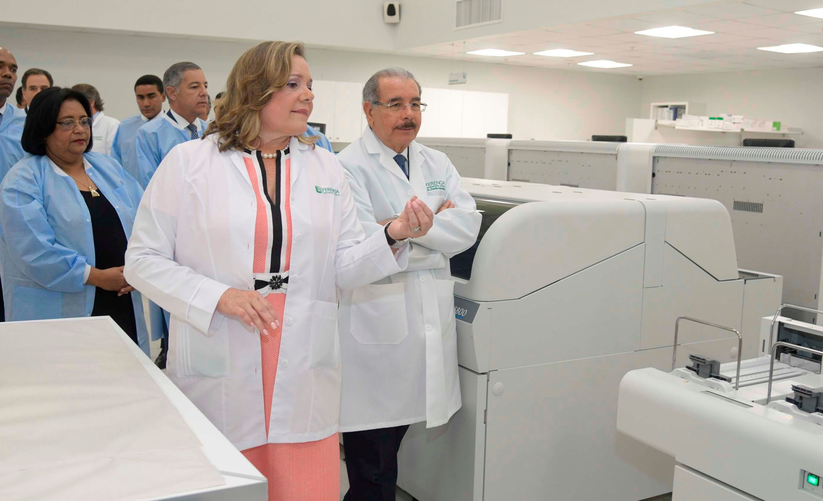 Presidente Medina encabeza inauguración de sede central Referencia Laboratorio