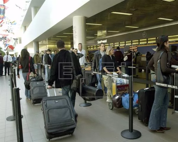 Aeropuertos latinoamericanos siguen rezagados ante aumento de pasajeros