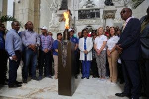 La Antorcha de la Esperanza llega al Faro a Colón para recorrido final este domingo