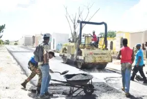 Alcaldía de Santo Domingo Este acondiciona cementerios por el Día de los Difuntos