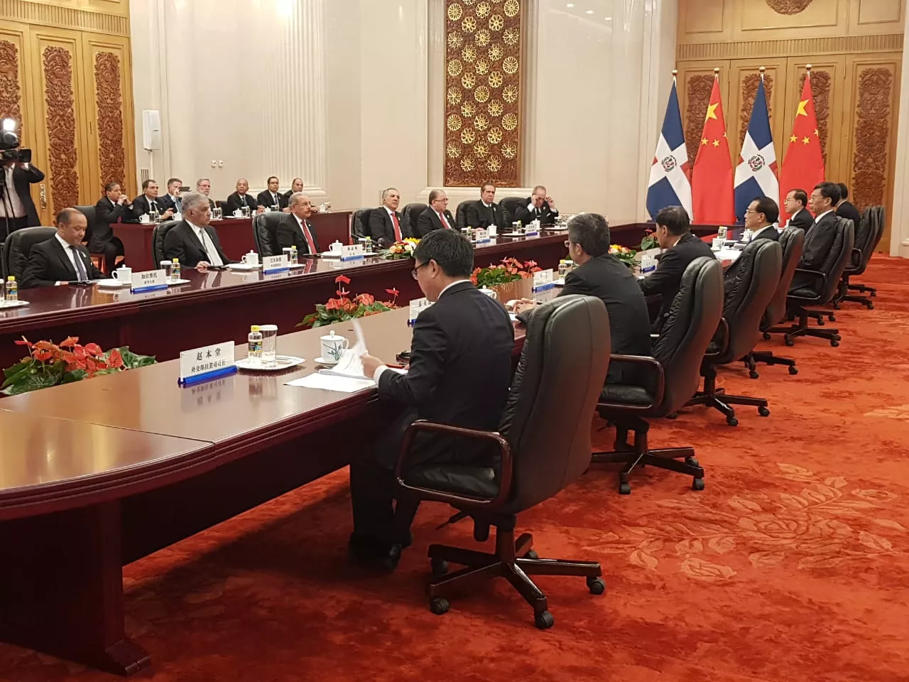 12. El presidente Danilo Medina se reunió con el primer ministro de la República Popular China, Li Keqiang.