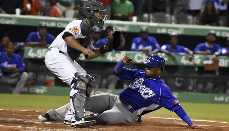 Tigres del Licey frenan racha positiva de Estrellas Orientales