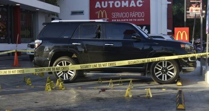 Tiroteo en McDonalds de la Abraham Lincoln deja un muerto y dos heridos
