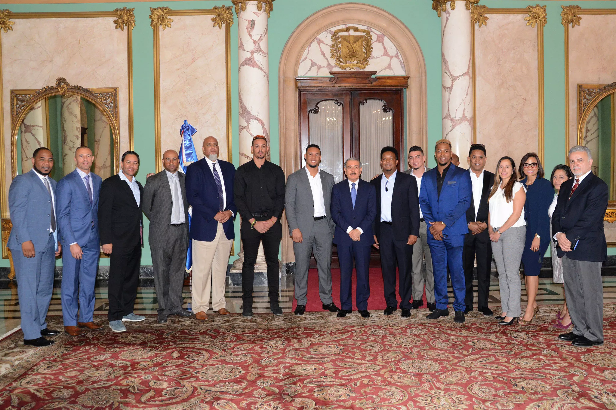 Danilo Medina recibe a comisión de la Asociación de Jugadores de Béisbol de Grandes Ligas