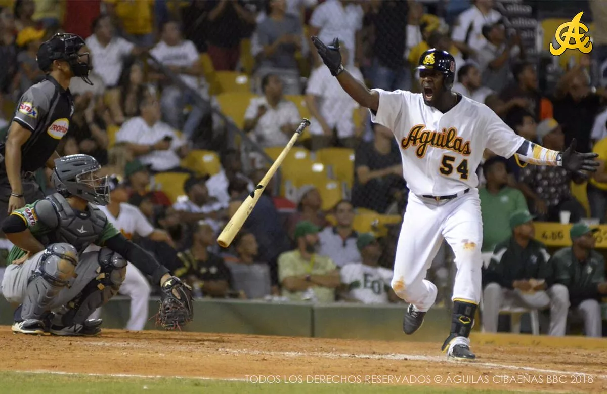 Águilas vencen 6-5 a las Estrellas