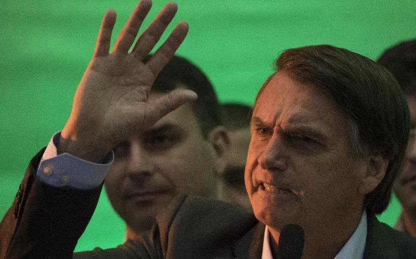 Brasil: Bolsonaro dice facilitará compra de armas de fuego