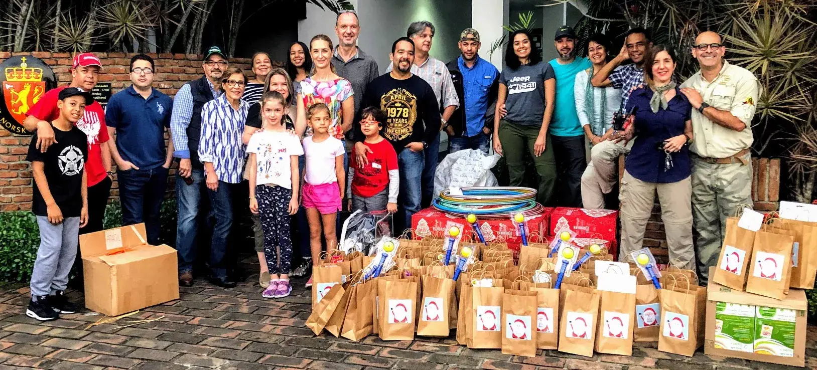 La ruta solidaria del Jeep Club llega a Villa Popy