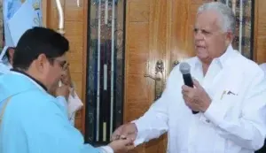 Bisonó entrega una iglesia en el residencial Pablo Mella