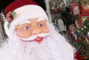 Maestra cancelada por revelar Santa Claus no existe