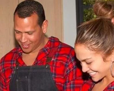 A-Rod fue el chef de JLo en la Navidad