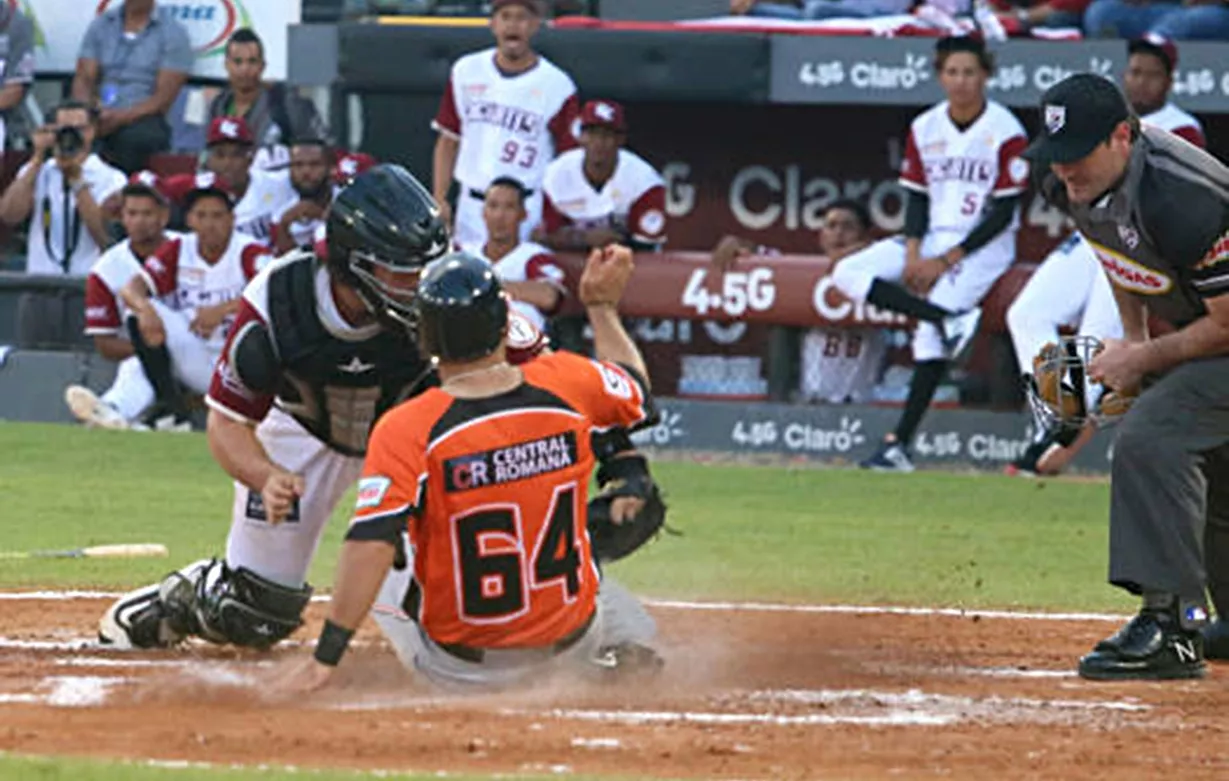 Águilas, Gigantes y Toros luchan por último puesto