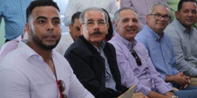 Danilo Medina en Las Matas de Santa Cruz: «Estas visitas sorpresa son entre comillas»