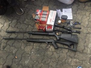 El J2 incauta armas y perdigones en el puerto de Haina Oriental