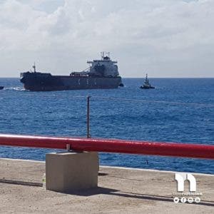 Llega primer barco cargado de carbón para Central Punta Catalina