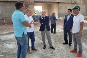 Danilo Medina supervisa construcción de Santuario Santo Cristo de los Milagros en Bayaguana